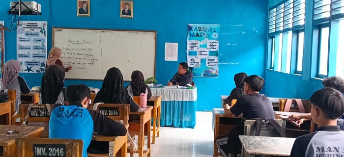 Pelaksanaan Supervisi Akademik Guru di MAN 2 Kerinci oleh Waka Kurikulum Berjalan Lancar Pelaksanaan Supervisi Akademik Guru di MAN 2 Kerinci oleh Waka Kurikulum Berjalan Lancar
