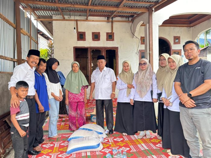 MAN 2 Kerinci Lakukan Home Visit Kepada Siswa Yang Menjadi Korban Kebakaran