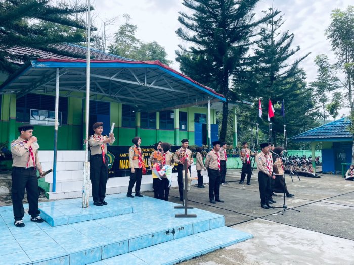 Pembukaan Kegiatan Pramuka di MAN 2 Kerinci Pembukaan Kegiatan Pramuka di MAN 2 Kerinci
