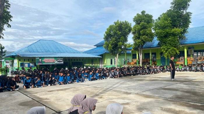 Class Meeting MAN 2 Kerinci Perkuat Sportivitas dan Kebersamaan
