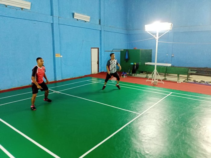 Tingkatkan Imunitas dan Kebersamaan, GTK MAN 2 Kerinci Gelar Latihan Bulutangkis Bersama Tingkatkan Imunitas dan Kebersamaan, GTK MAN 2 Kerinci Gelar Latihan Bulutangkis Bersama