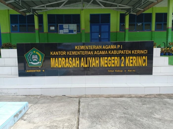 MAN 2 Kerinci Matangkan Persiapan Tempat Lomba Solo Song dan Tilawah KOMPAS 2026 MAN 2 Kerinci Matangkan Persiapan Tempat Lomba Solo Song dan Tilawah KOMPAS 2026
