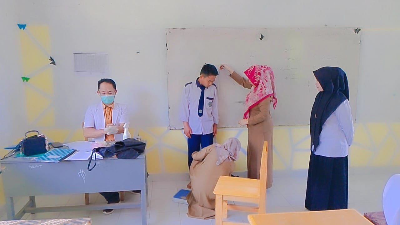 KEGIATAN SCREENING KESEHANTAN ANAK MADRASAH