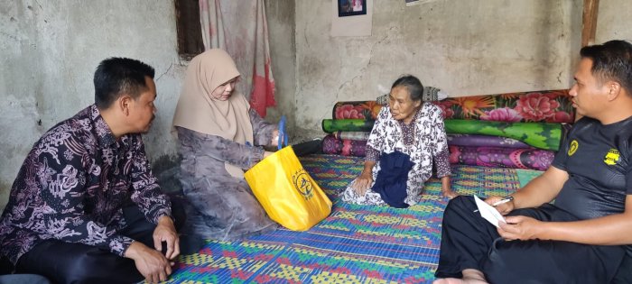 Tebar Kepedulian, MAN 2 Kerinci lakukan Pendataan warga Calon Penerima Zakat di sekitaran Madrasah