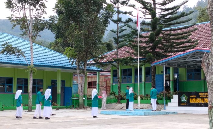 Mantapkan Persiapan, Siswa-i MAN 2 Kerinci Gelar Latihan Intensif Upacara Bendera Mantapkan Persiapan, Siswa-i MAN 2 Kerinci Gelar Latihan Intensif Upacara Bendera