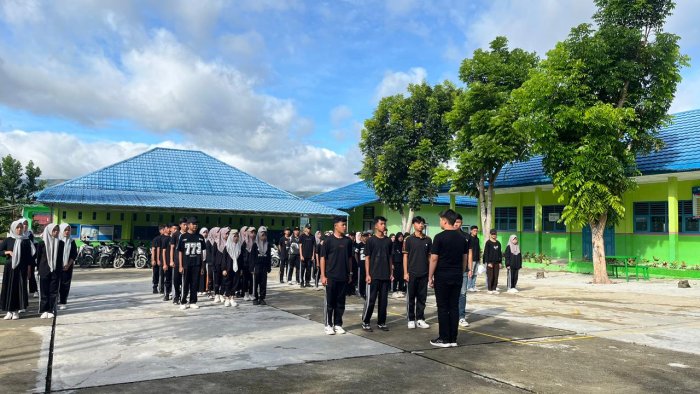 Latihan Dasar Kepemimpinan Siswa (LDKS) MAN 2 Kerinci